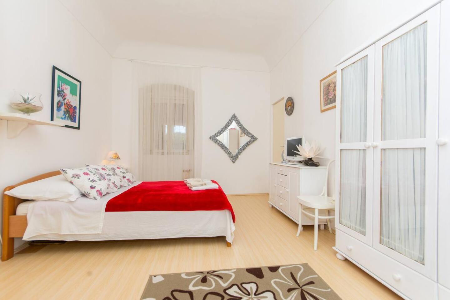 Stella City Center Accommodation Dubrovnik Bagian luar foto