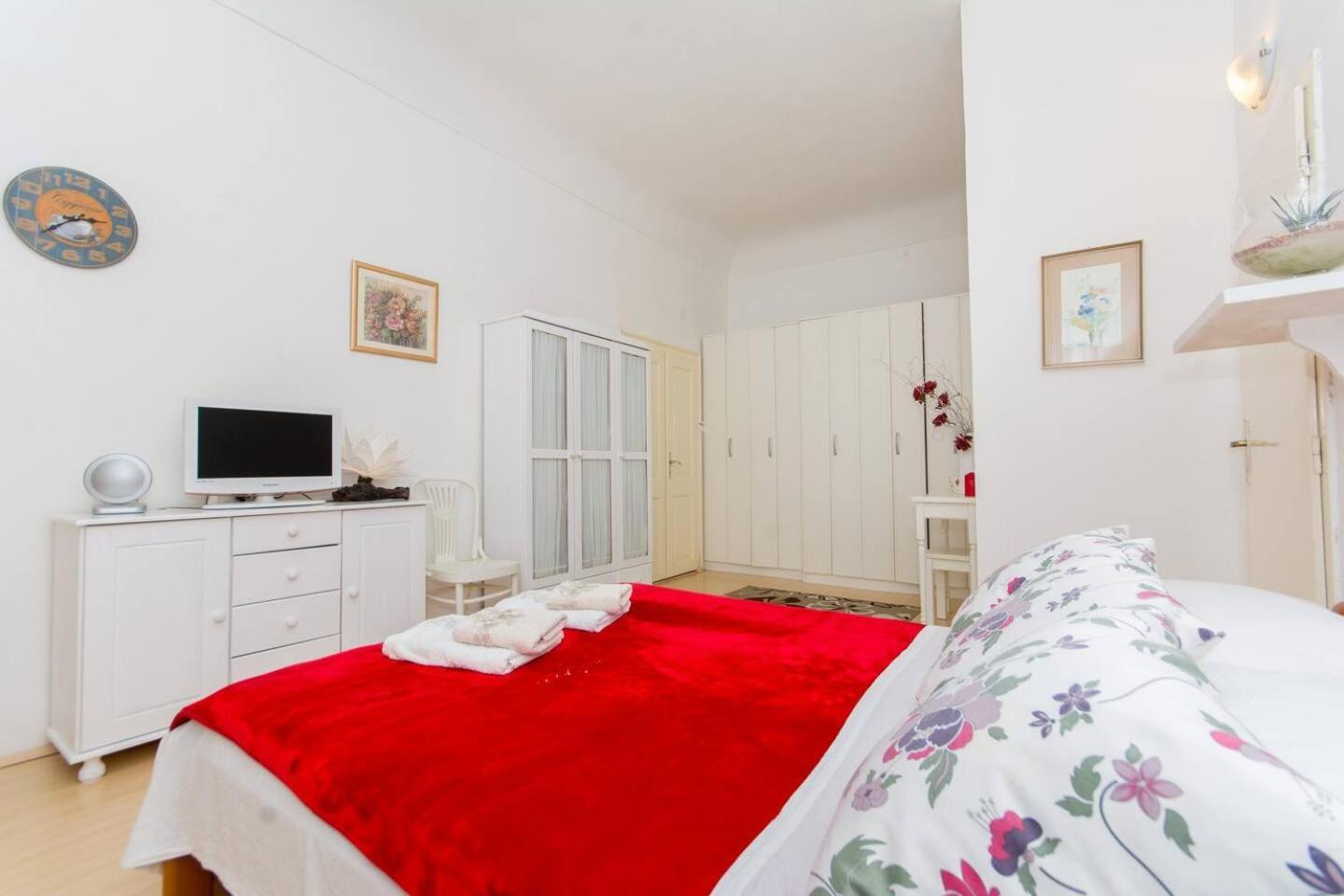 Stella City Center Accommodation Dubrovnik Bagian luar foto