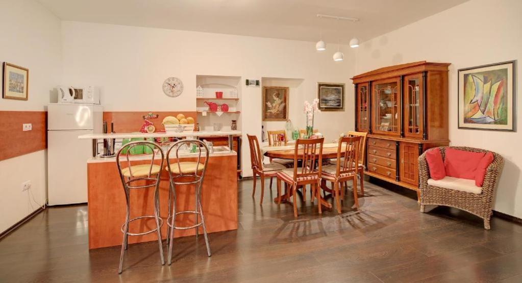 Stella City Center Accommodation Dubrovnik Bagian luar foto